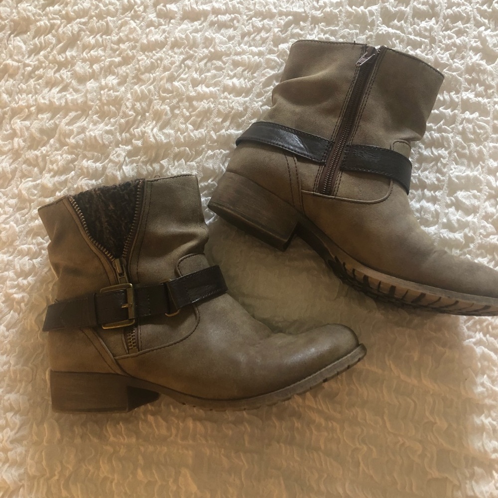 Women’s ankle boots